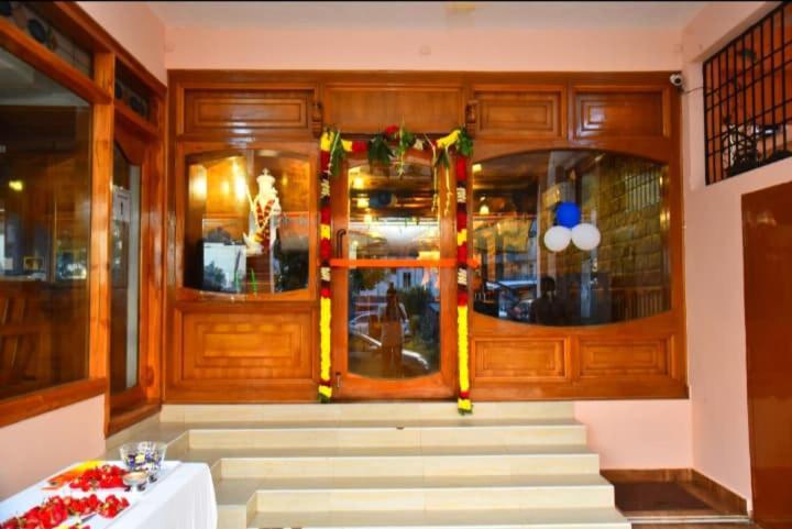 Sri Gnana Vedha Beach Residency Велангани Екстериор снимка