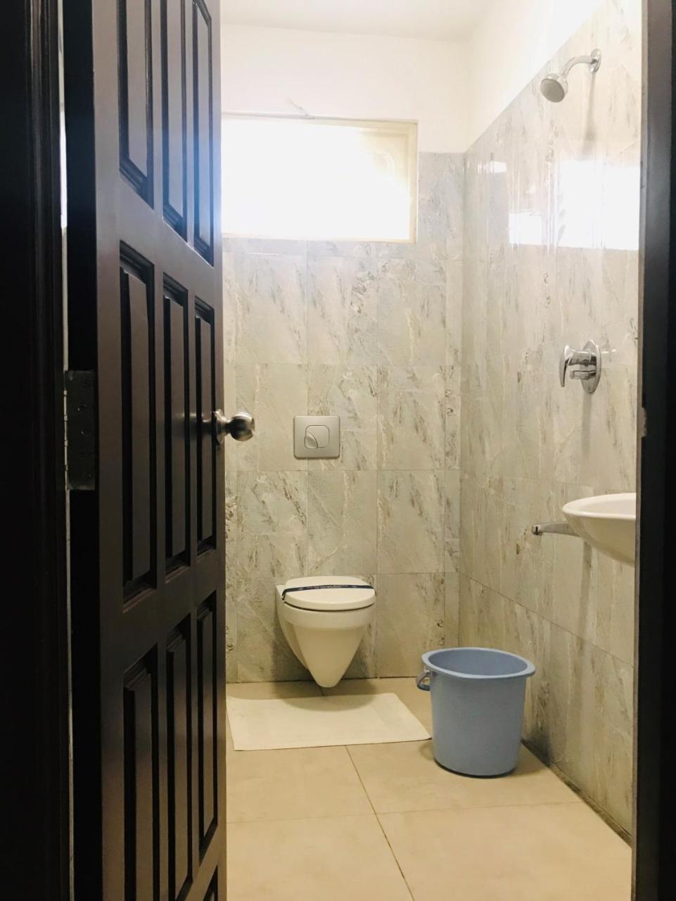 Sri Gnana Vedha Beach Residency Велангани Екстериор снимка