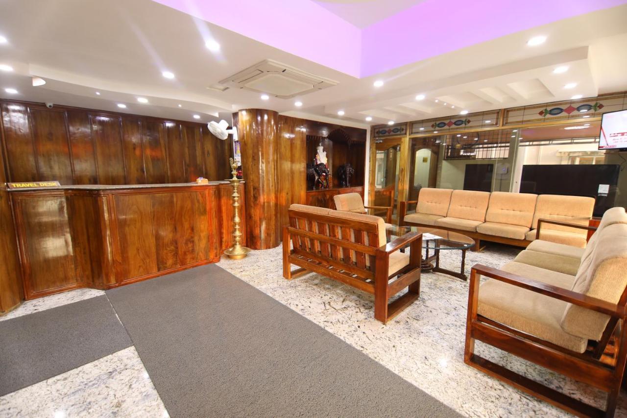 Sri Gnana Vedha Beach Residency Велангани Екстериор снимка