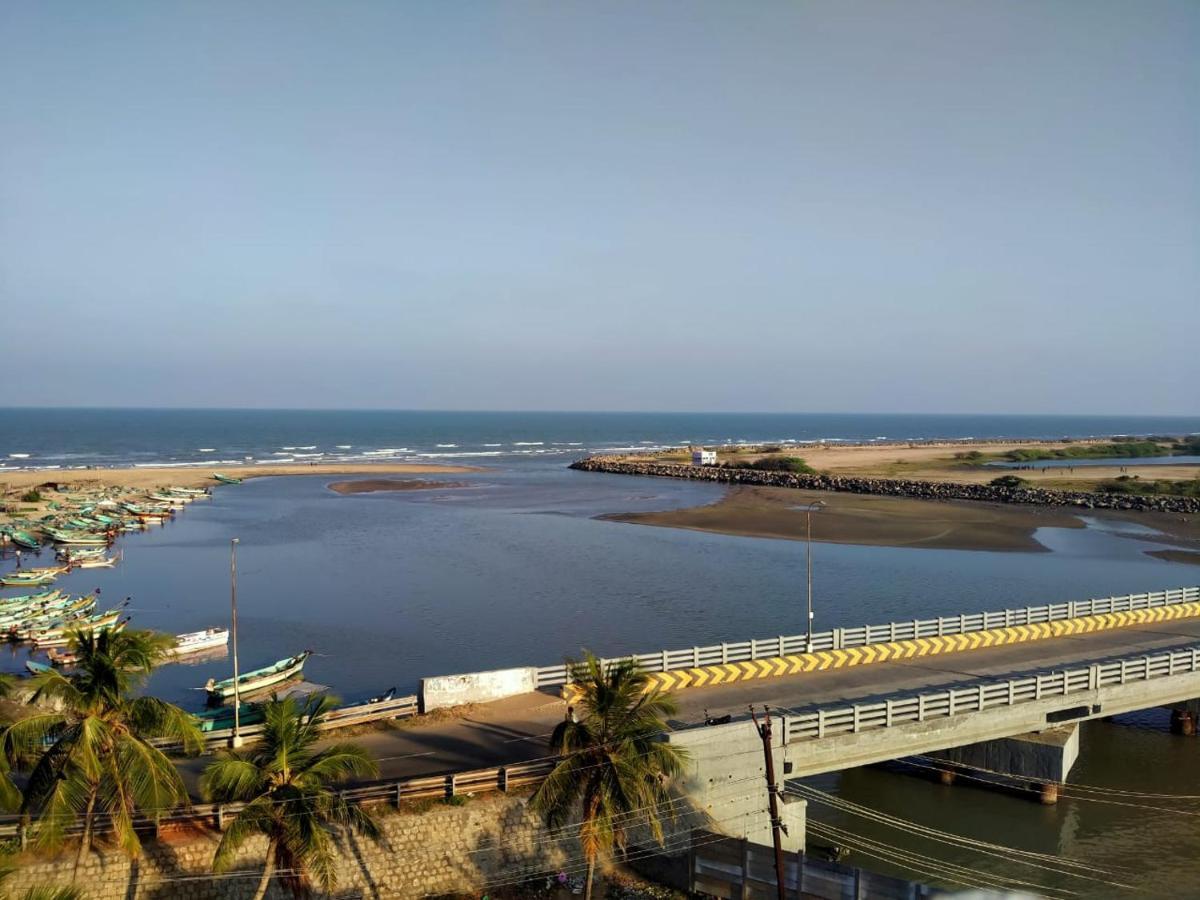 Sri Gnana Vedha Beach Residency Велангани Екстериор снимка
